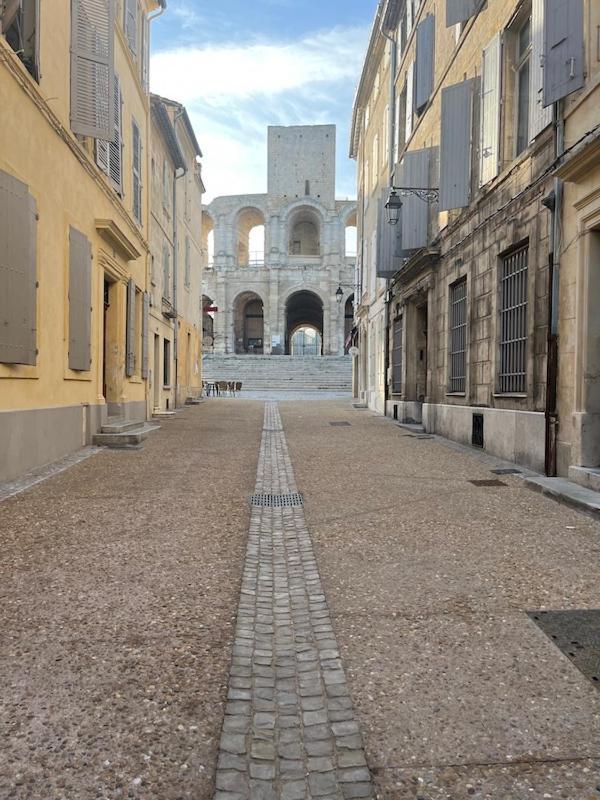 Apartamento "Lou Mes" Les Baux Balcon Exterior foto